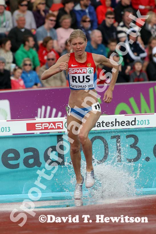 Natalia Aristarkhova (Russia) 3000 metres steeplechase at the European Athletics Team Championships.